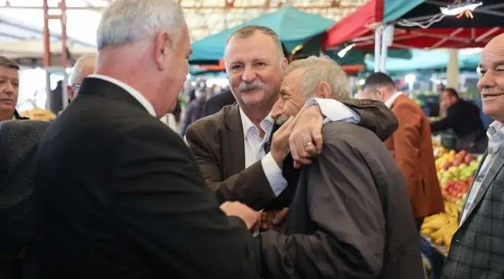 Başkan Balaban Pazarcı Esnafıyla Bir Arada
